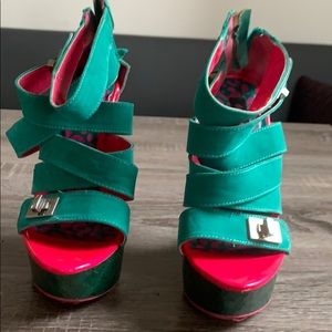 dollhouse Wedge